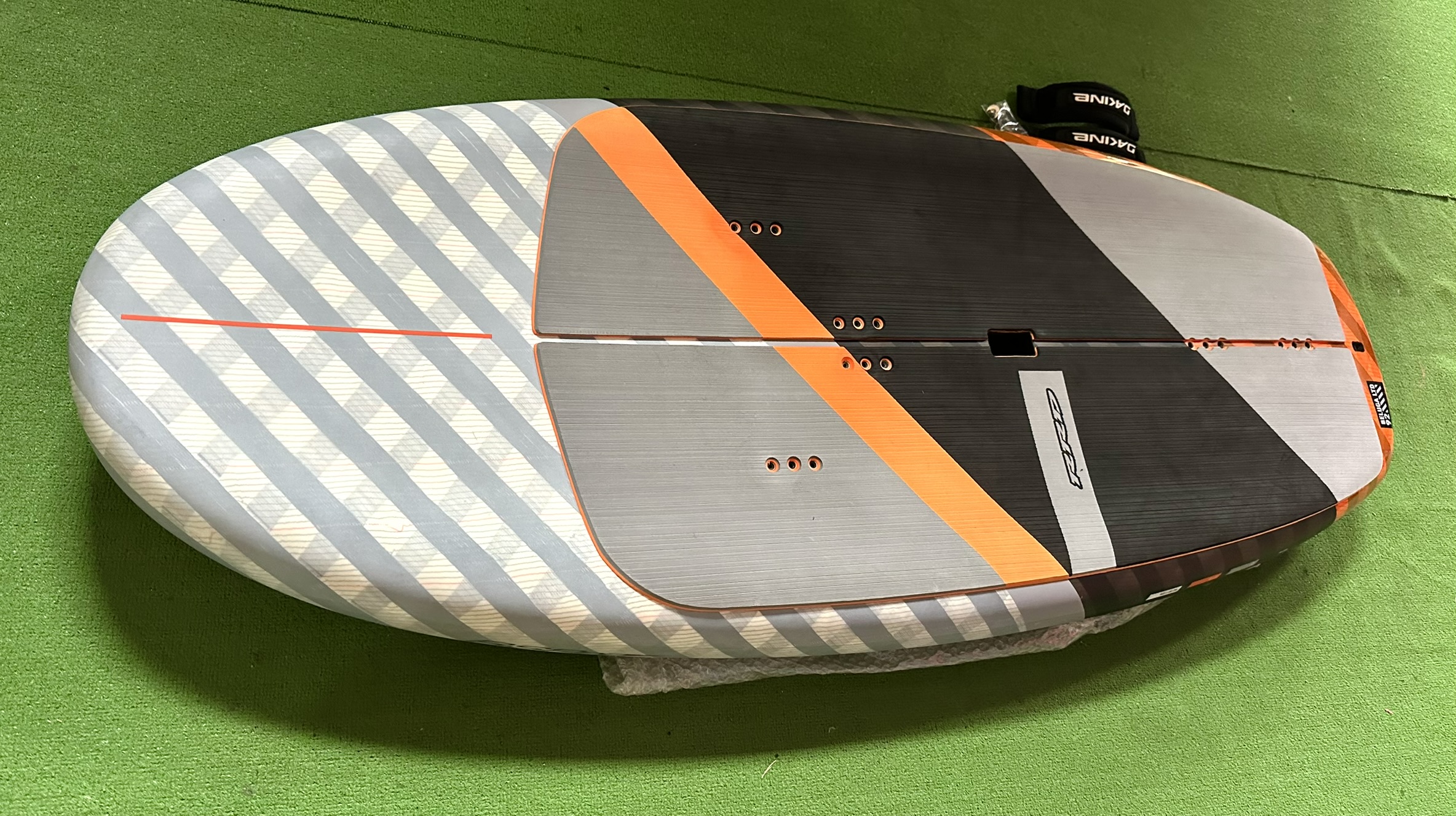 WING FOILBOARD | 香川潜水