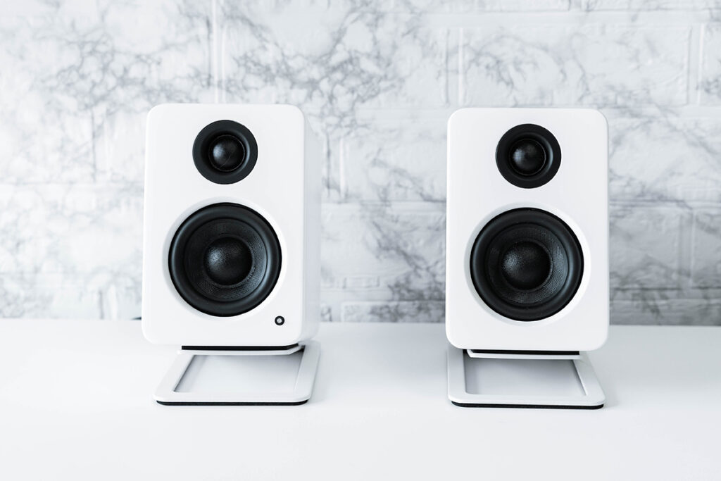 Kanto Audio YU2 レビュー | クリアで上質な音が魅力のデスクトップPC