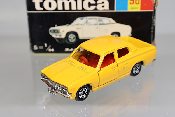 ミニカーショップ ケンボックス トミカ 黒箱☆96☆ダットサン