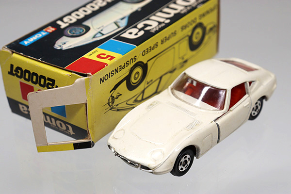 ミニカーショップ ケンボックス トミカ 黒箱☆5☆トヨタ2000GT(白)※5-1