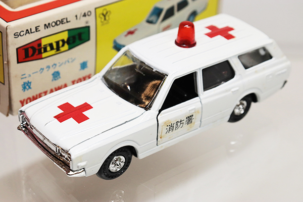 ダイヤペット DIAPET クラウン 救急車 1/40 08-0144 日本製 ダイヤ