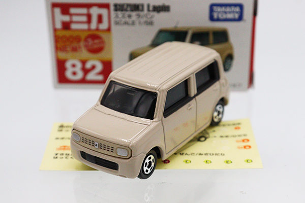 ミニカーショップ ケンボックス トミカ 赤箱☆82☆スズキラパン (茶