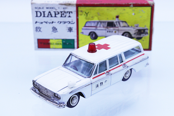 ダイヤペット DIAPET クラウン 救急車 1/40 08-0144 日本製 ダイヤ