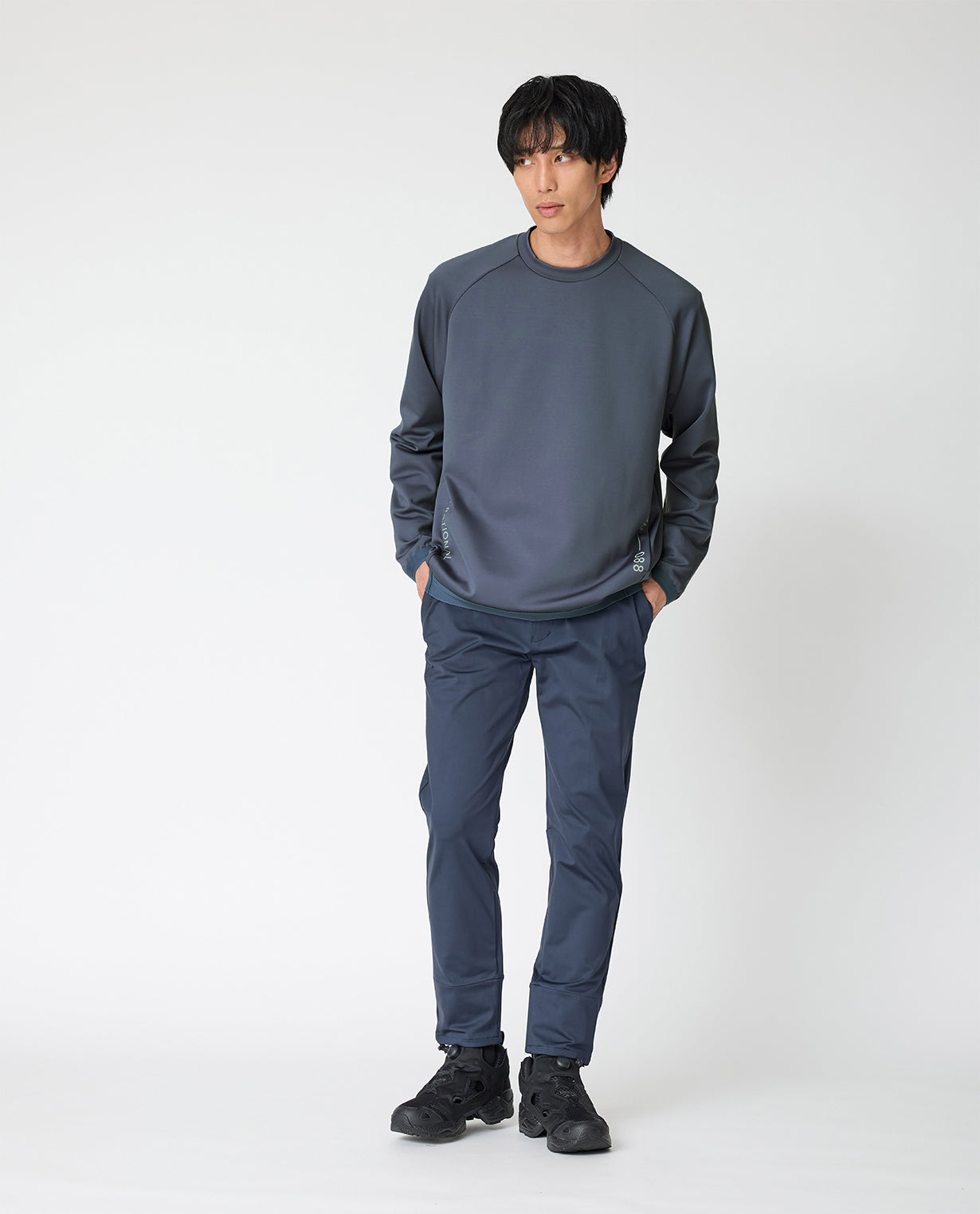 088_D ”2Dダンボールニット”クルーネック (スモーキーブルー) – K-3B