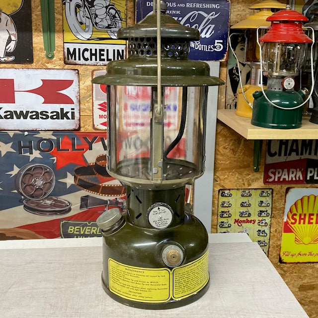 Coleman ランタン モデル】 コールマン 252/252A ミリタリーランタン