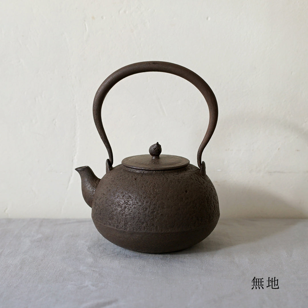 【未使用品】長文堂　大型鉄瓶　南部鉄瓶　鉄瓶 楽天市場】鉄瓶 南部鉄器 日本製 山形鋳物 長文堂 『なつめ』 1.8L