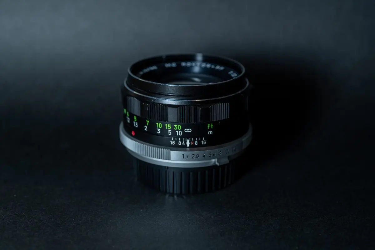 オールドレンズ】半世紀が経過した緑のロッコール「MINOLTA MC ROKKOR