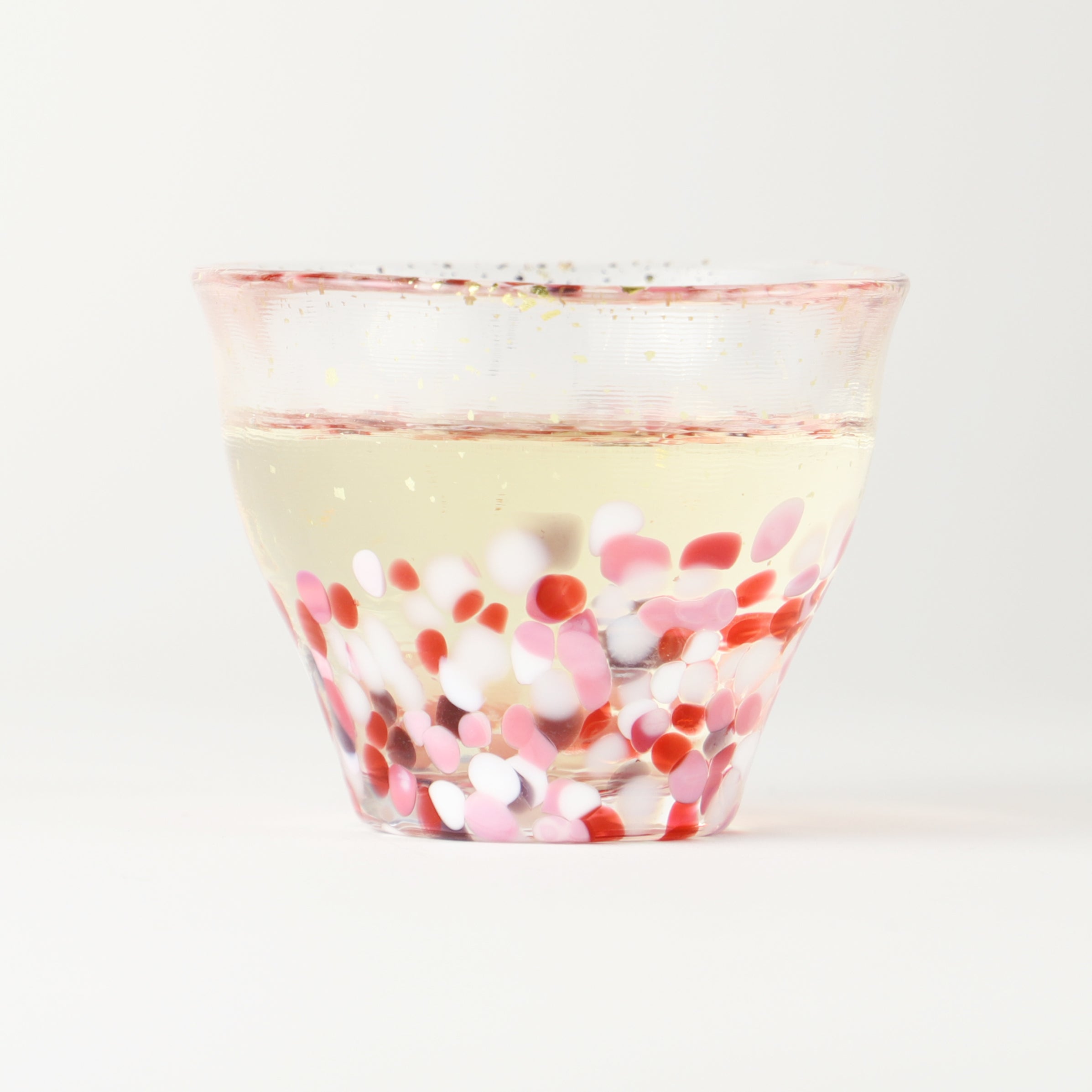 津軽びいどろ / 金彩ぐいのみ / こぼれ桜 | の酒器・グラス | クラフト