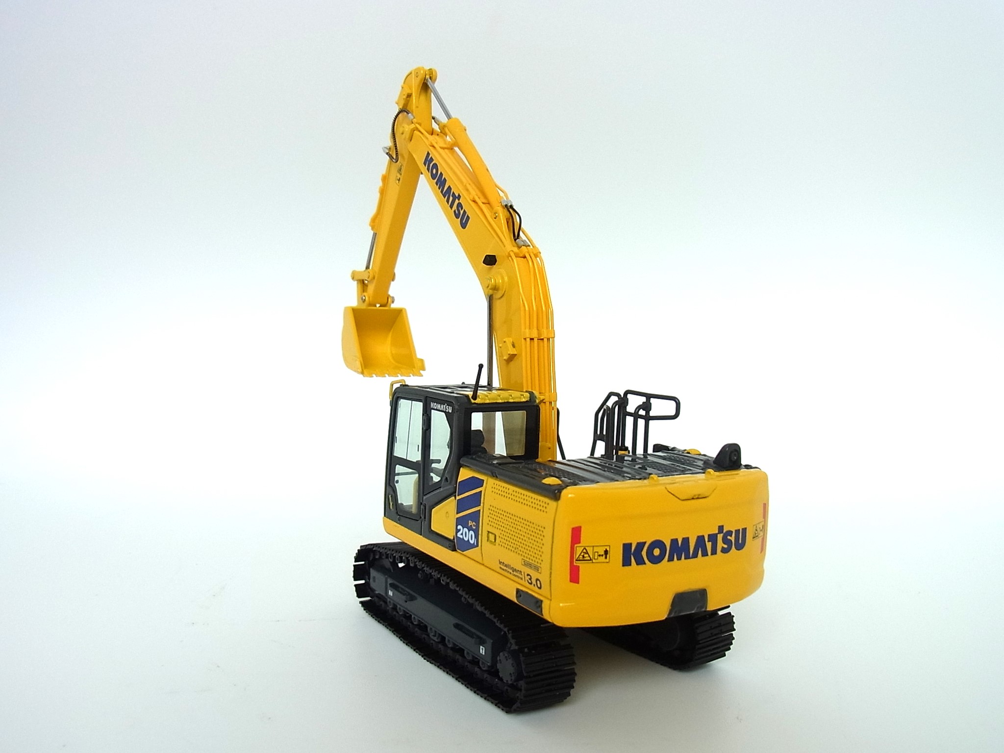 KOMATSU】コマツ 油圧ショベルPC200i-12 - KYOWA 建設機械の販売から