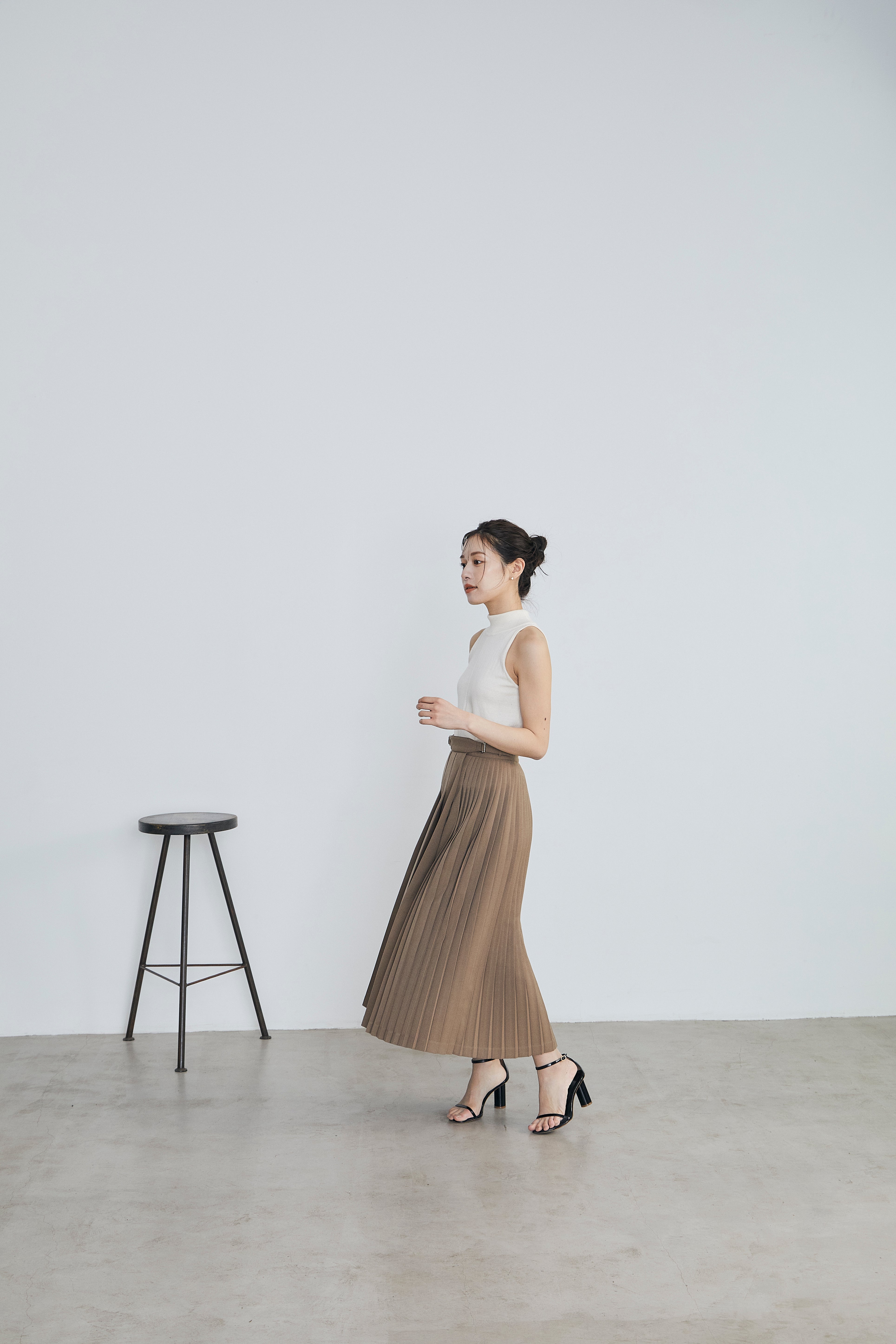 再入荷】Asymmetry pleats skirt – L'AUBE BLANC