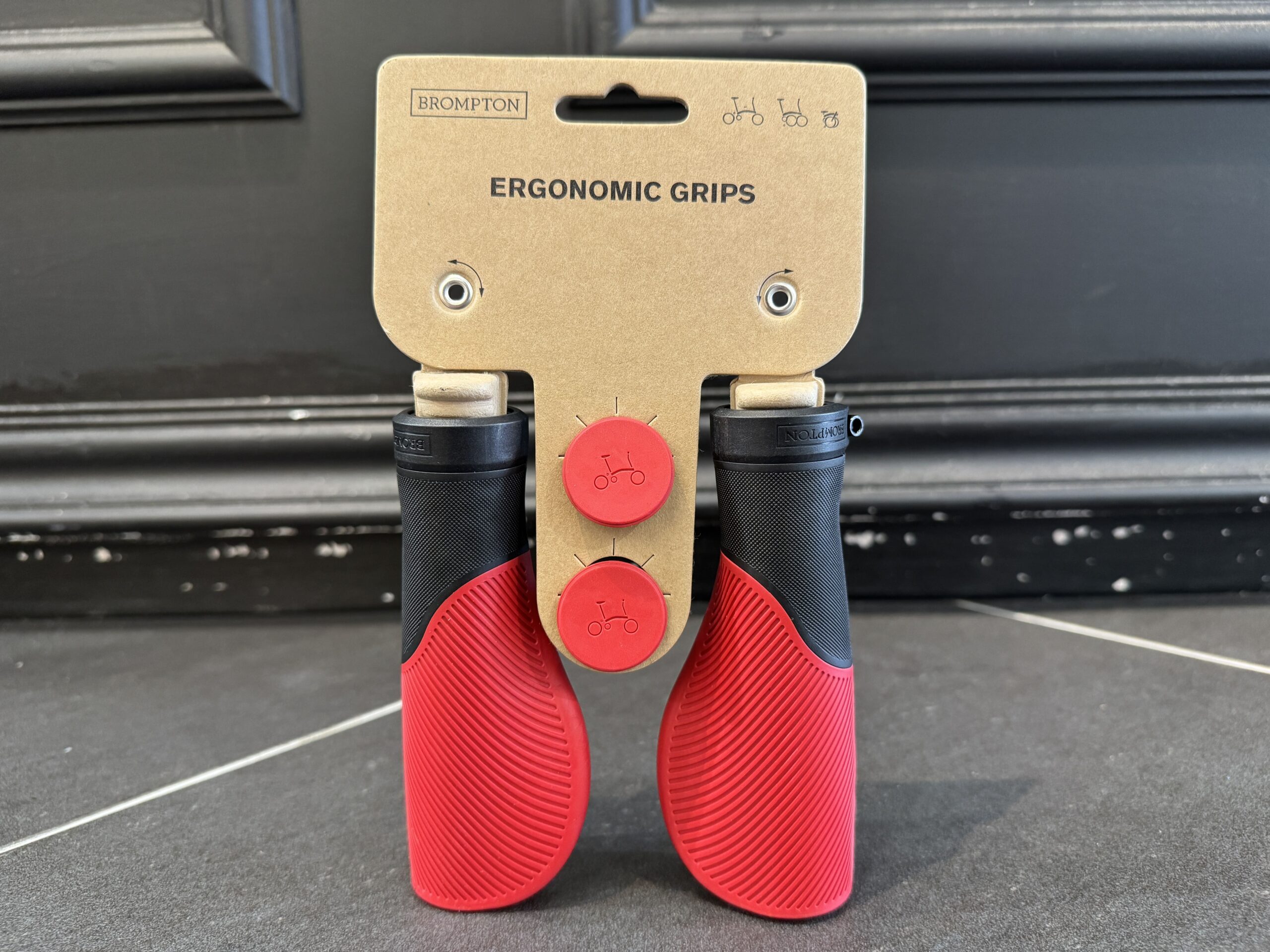 新色登場！Brompton 純正 Ergonomic Grips - LIFE with BICYCLE Daikanyama