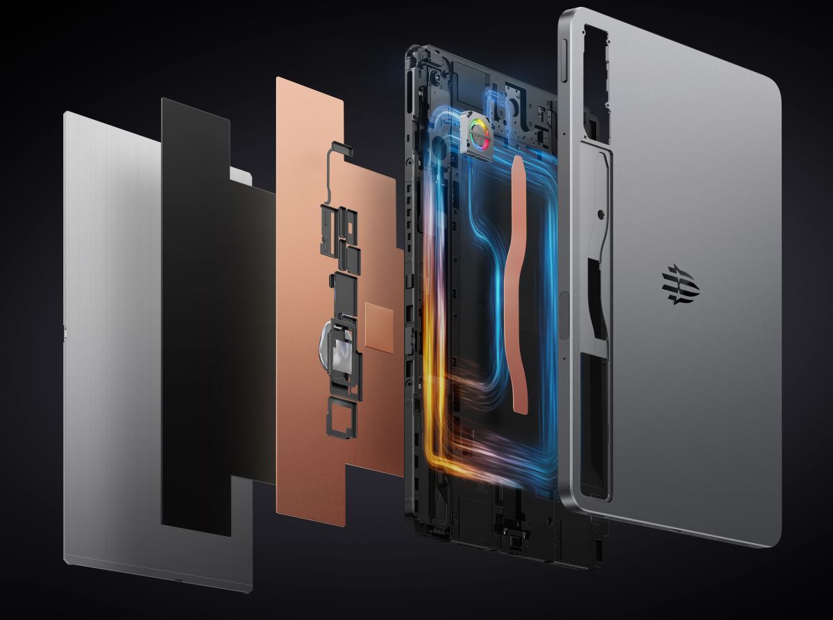 REDMAGIC Nova Gaming Tablet launches globally for $499 and up