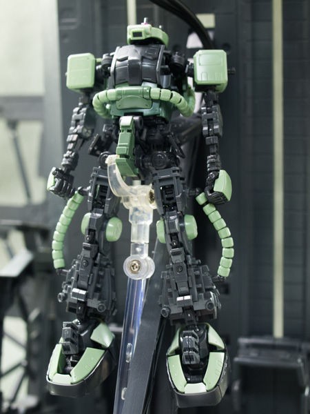 ガンプラ作ろう！RG 1/144 MS-06F 量産型ザク おまけ編 : ふぃぎゅる！