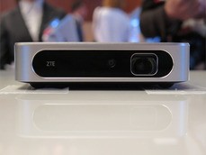 1台4役の新デバイス！SoftBank向けのZTE製LTE対応Android搭載多機能