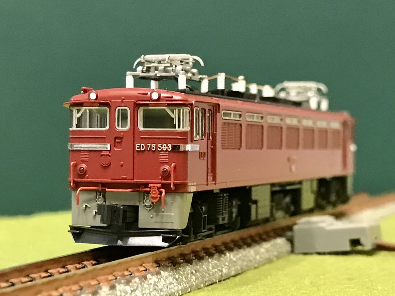 トミックスとKATOの「ED76形（500番台）」を並べてみました。 : エヌゲ
