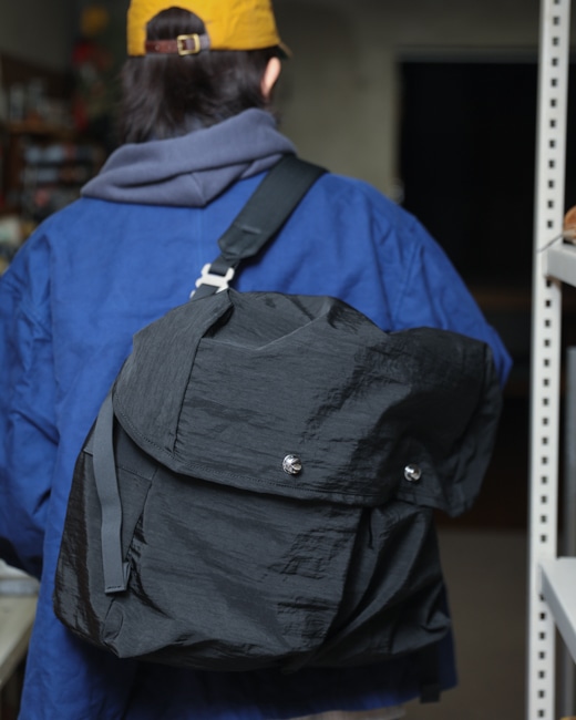 MAN-TLE R17G2 Black Nylon Chrome