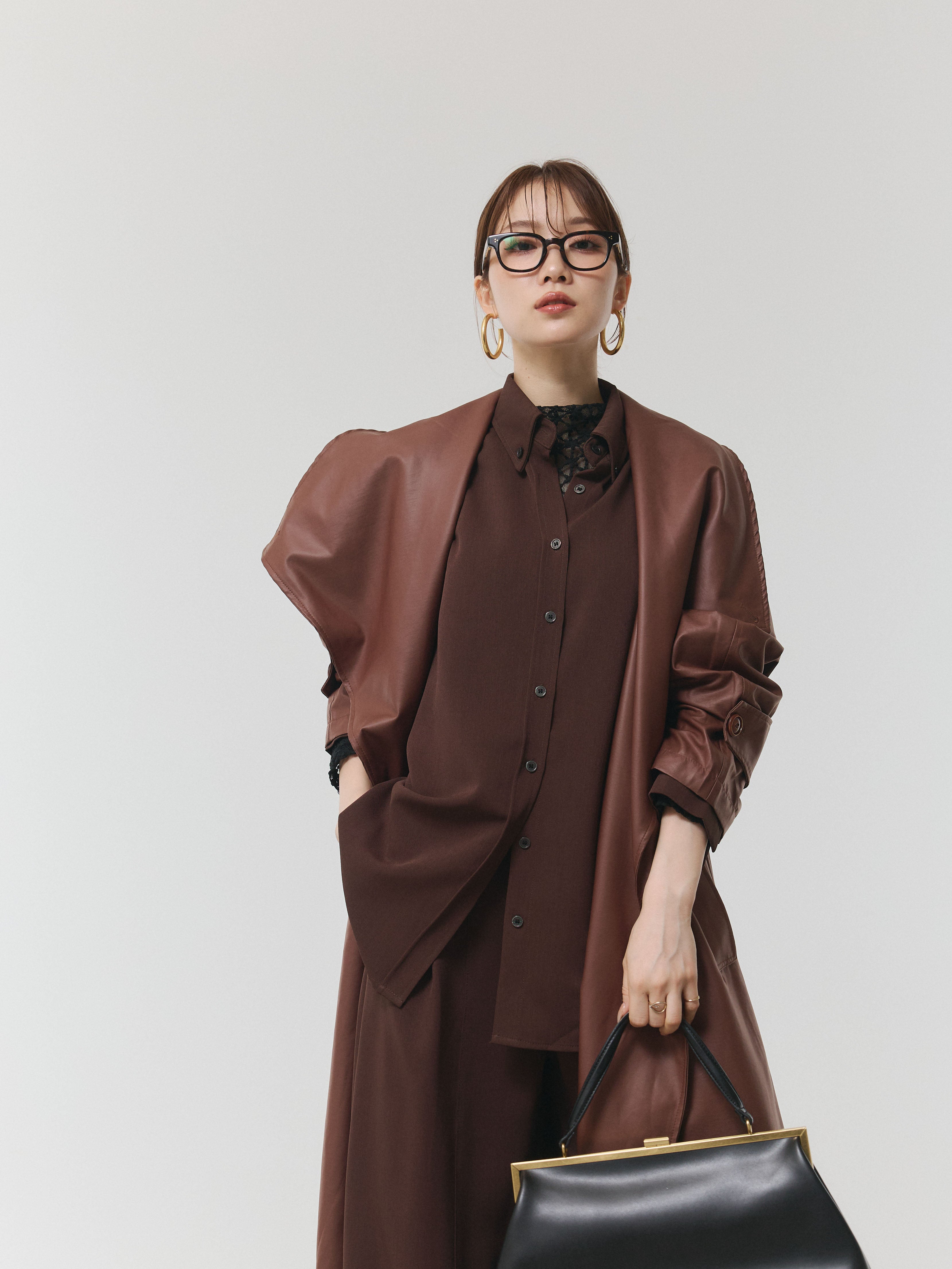 予約]レザーBIGカラーロングコート/ブラウン – Lumier