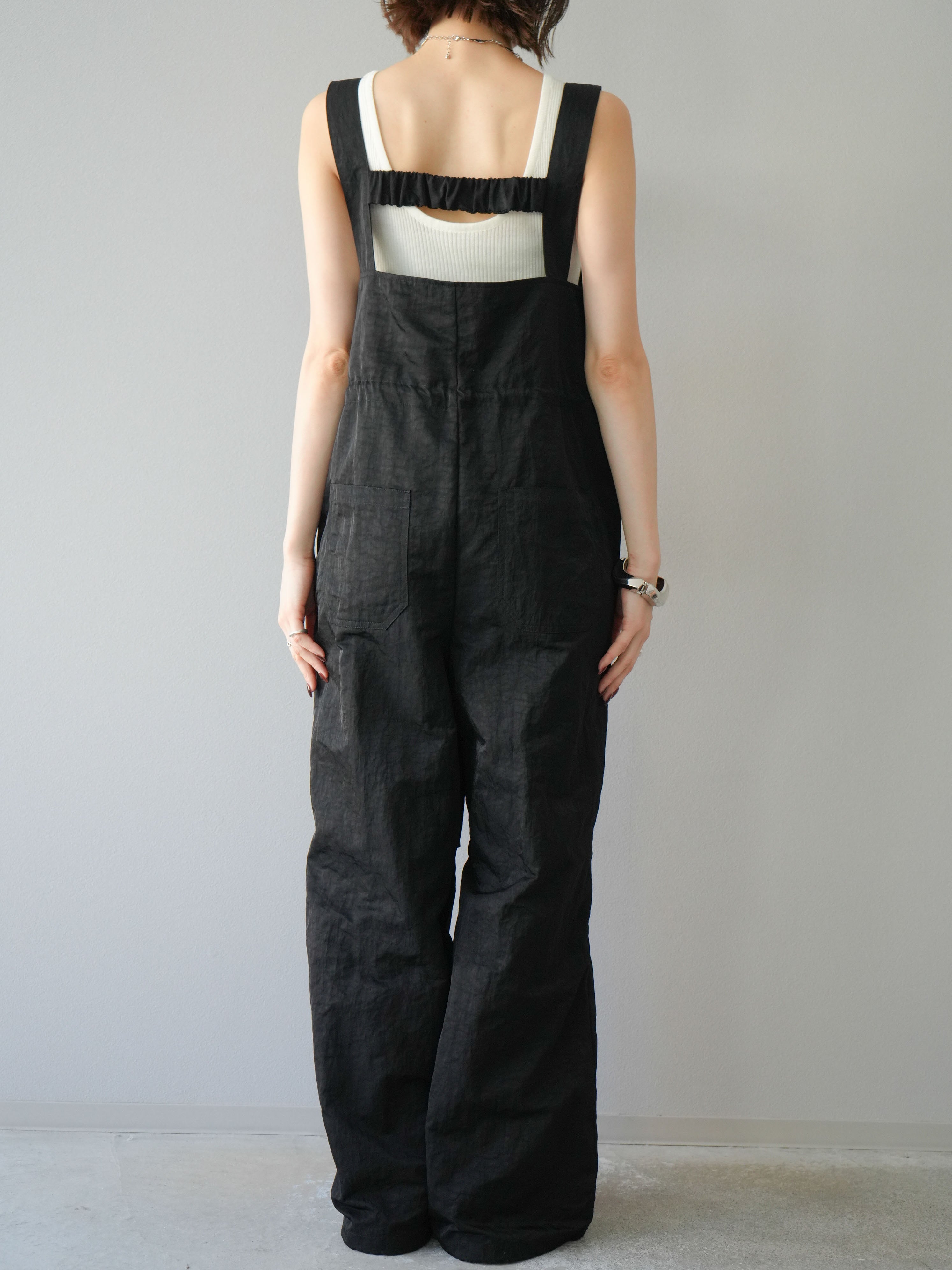 予約]ナイロンタックデザインサロペット/ブラック – Lumier