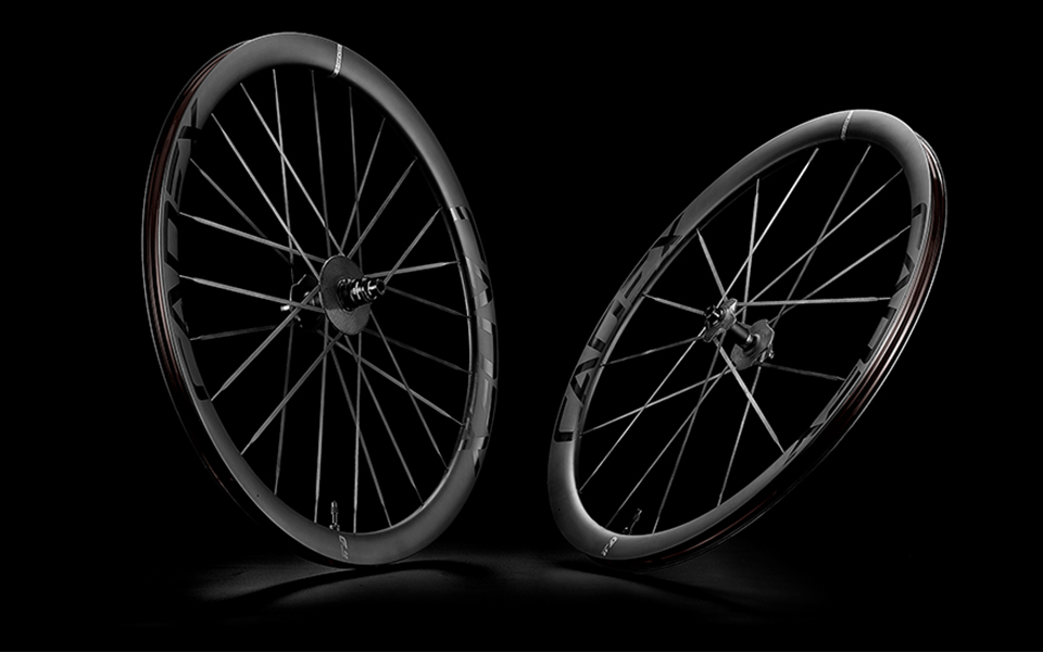 CADEX】トライアスリート注目「CADEX MAX 40」ホイールシステム他、新