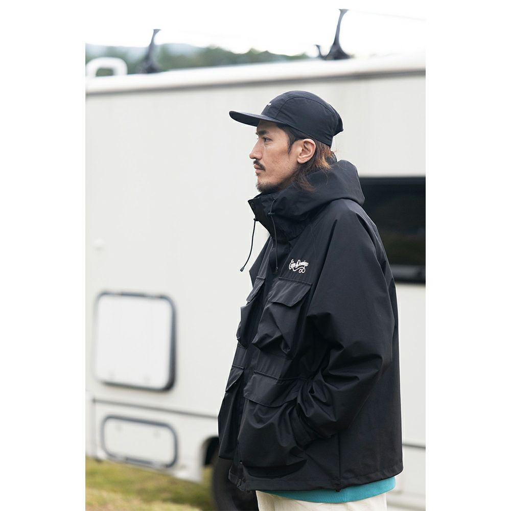 ルースイソンブラドミンゴマウンテンパーカー