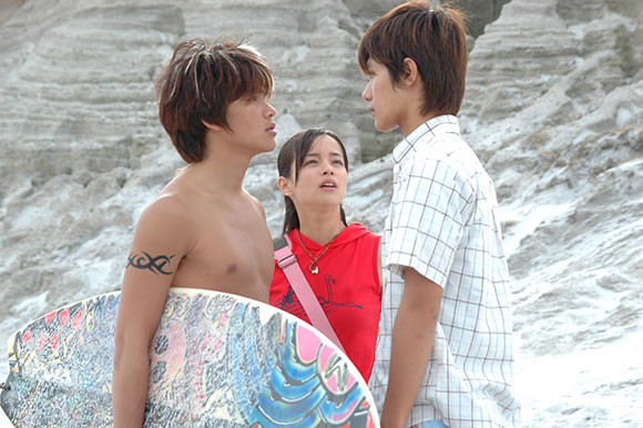 光を集めたような笑顔、三浦春馬の『キャッチ ア ウェーブ』｜編集KIM