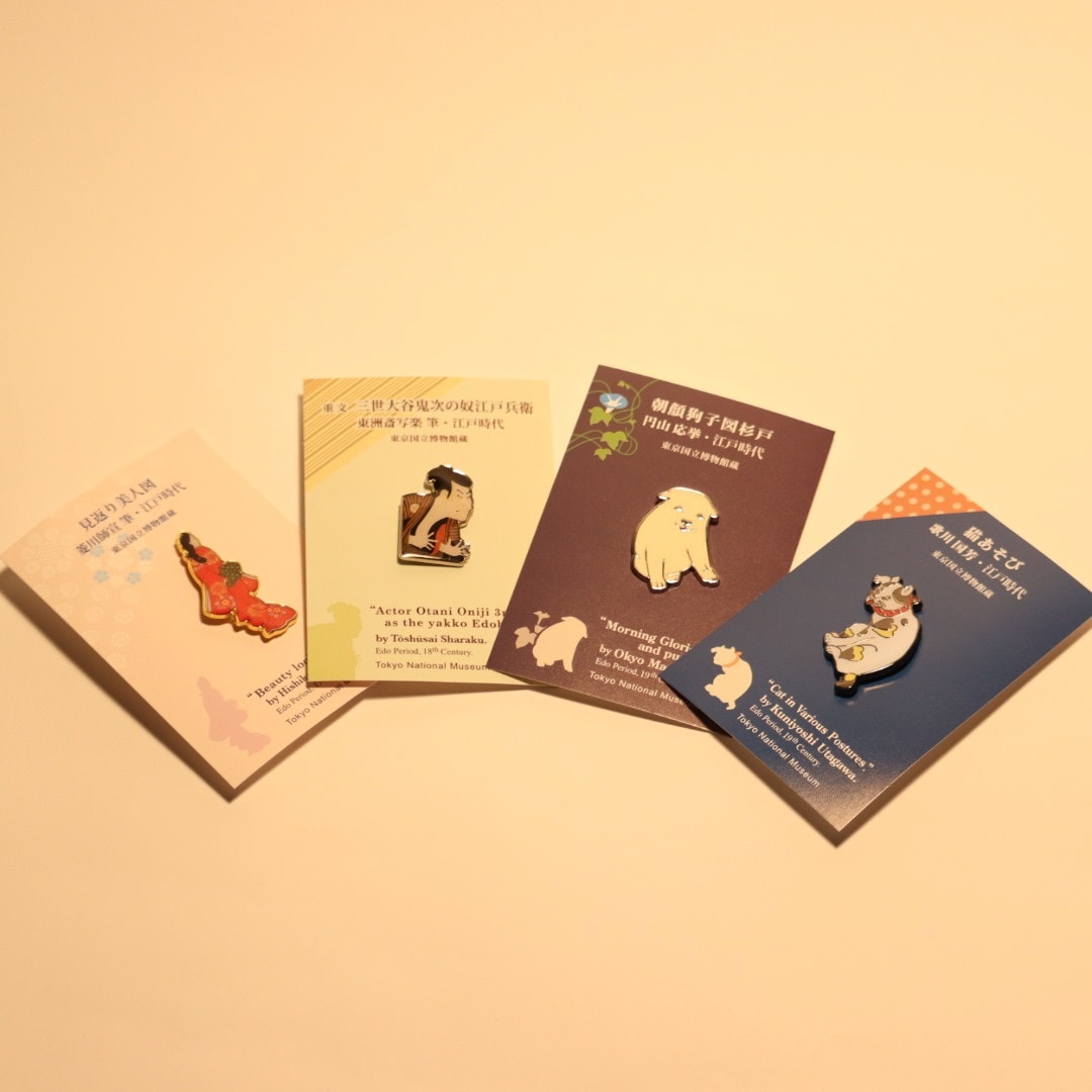 軽井沢ワールドトイミュージアム開館記念ピンバッチセット 2004 年