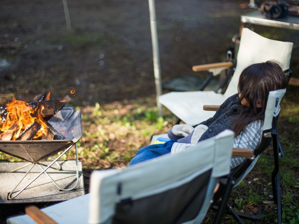 （新品）ローチェア ショート アイボリー LV-093IV （B） 折りたたみチェア ローチェアショート アイボリー LV-093IV