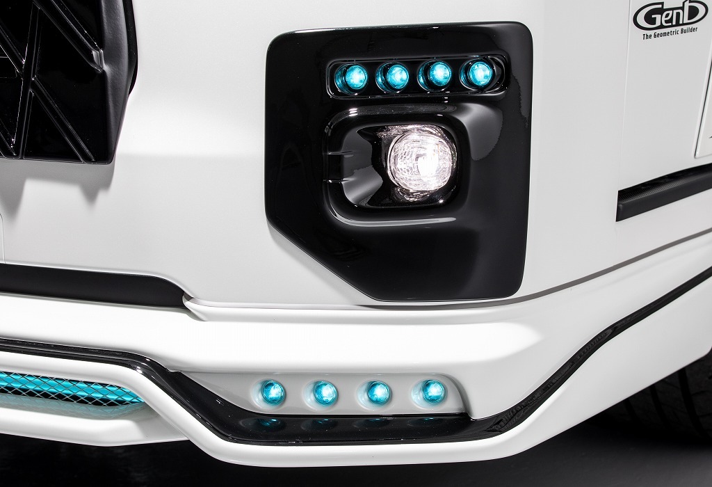 フォグカバー*LEDランプ 200HIACE 7型専用 FRP｜エアロパーツ、ボディ
