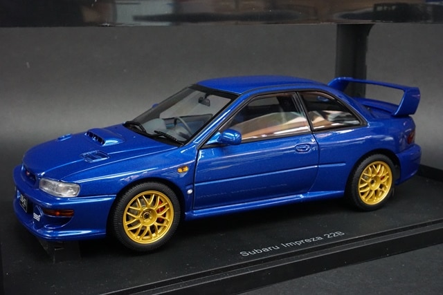 1/18 オートアート 78602 スバル インプレッサ 22B STi バージョン