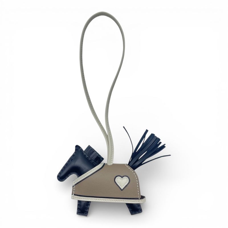 エルメス ロデオチャーム ゴールドスタッツ PM ノワール K刻印