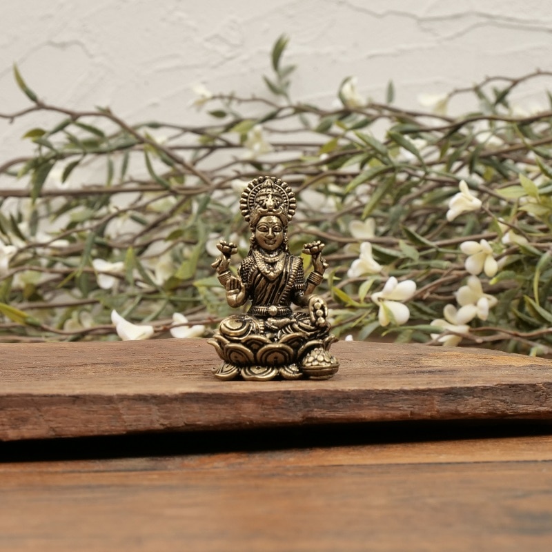 ヒンドゥー教神様 真鍮製ラクシュミ 【メール便可】｜マライカ公式通販