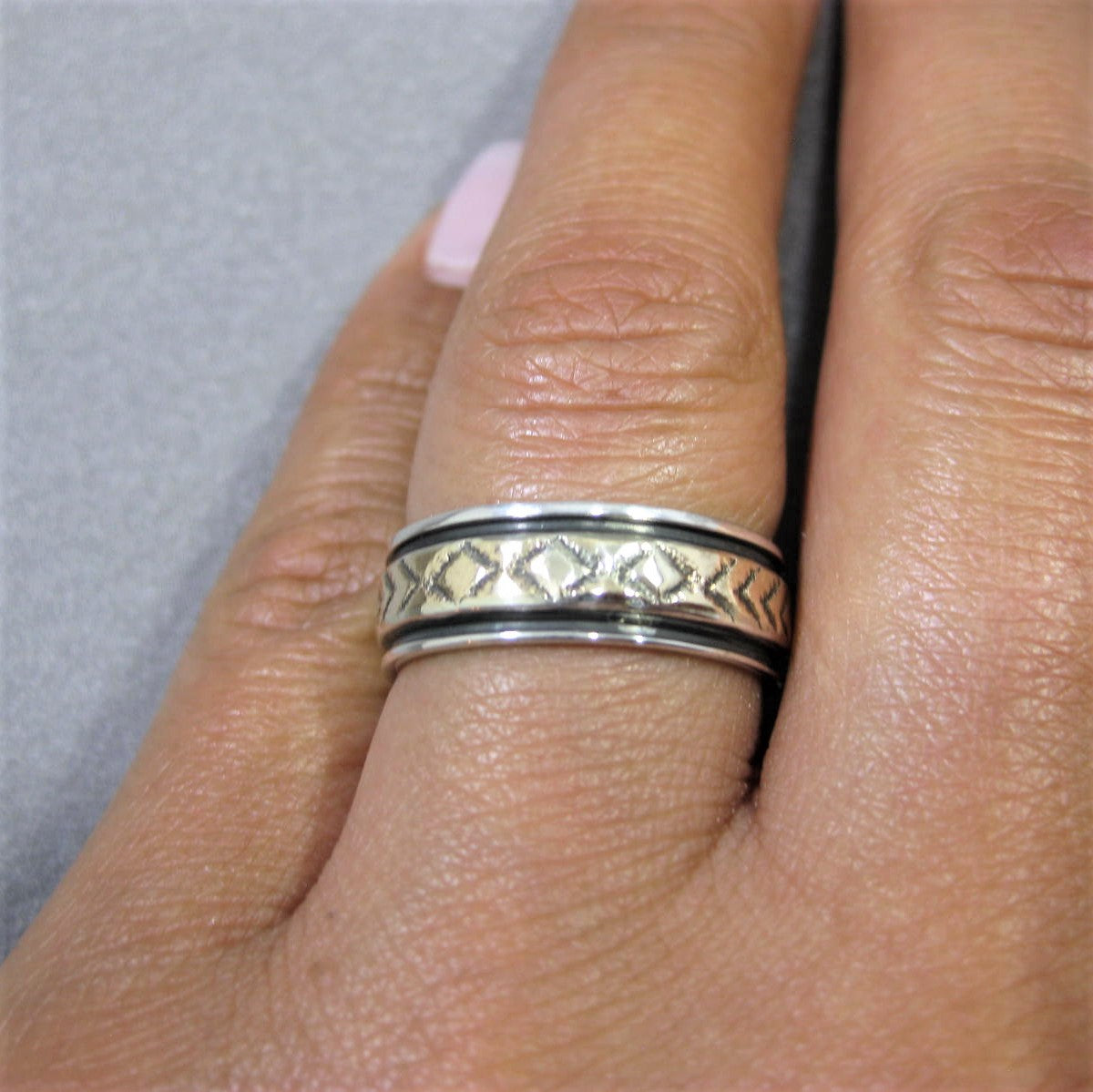 ブルース・モーガンによる14K & シルバーリング – MALAIKA worldwide store