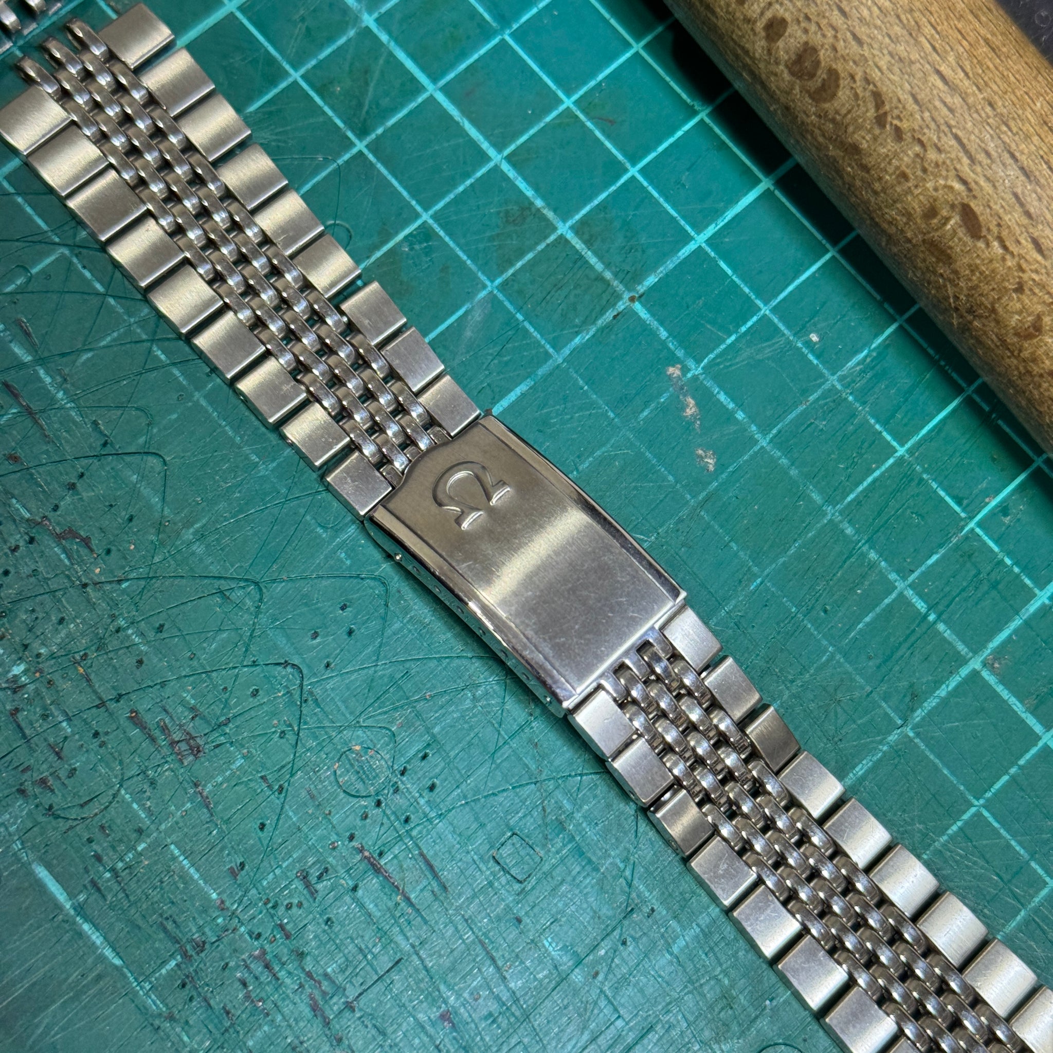 最終値下げ オメガ 18mm 金属ブレス アンティーク 70年代 【公式通販】