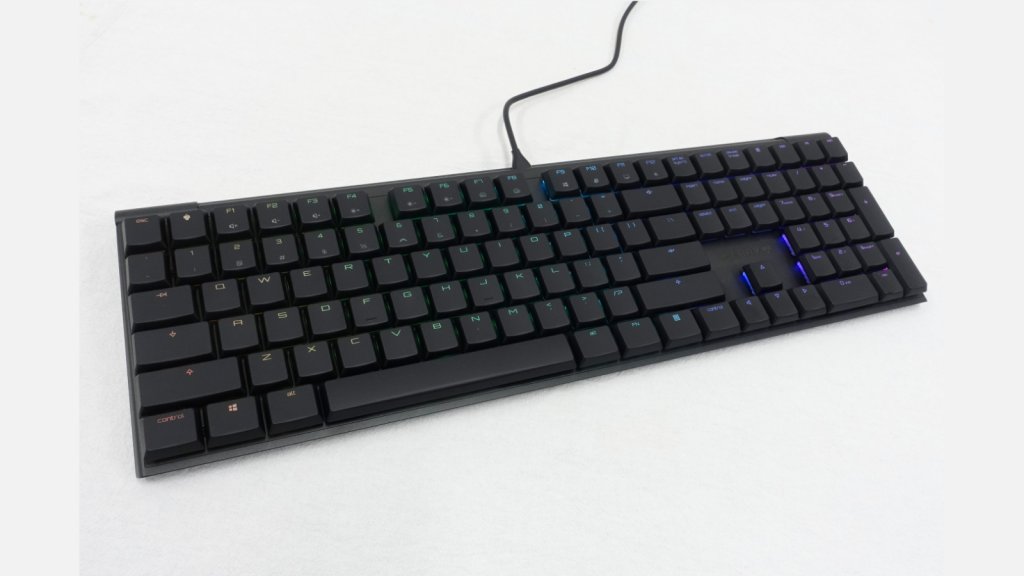 薄型でアルミフレーム、メカニカルスイッチで有名なCHERRYから純正