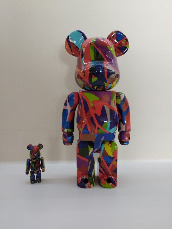 ▷ Bearbrick Kaws Tension 100% & 400% by Kaws, 2021 | Resin Design