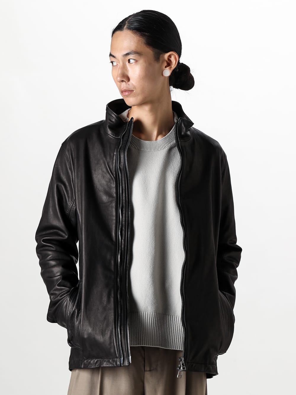 RIPVANWINKLE レヴォリューションレザージャケット ニットスタイル