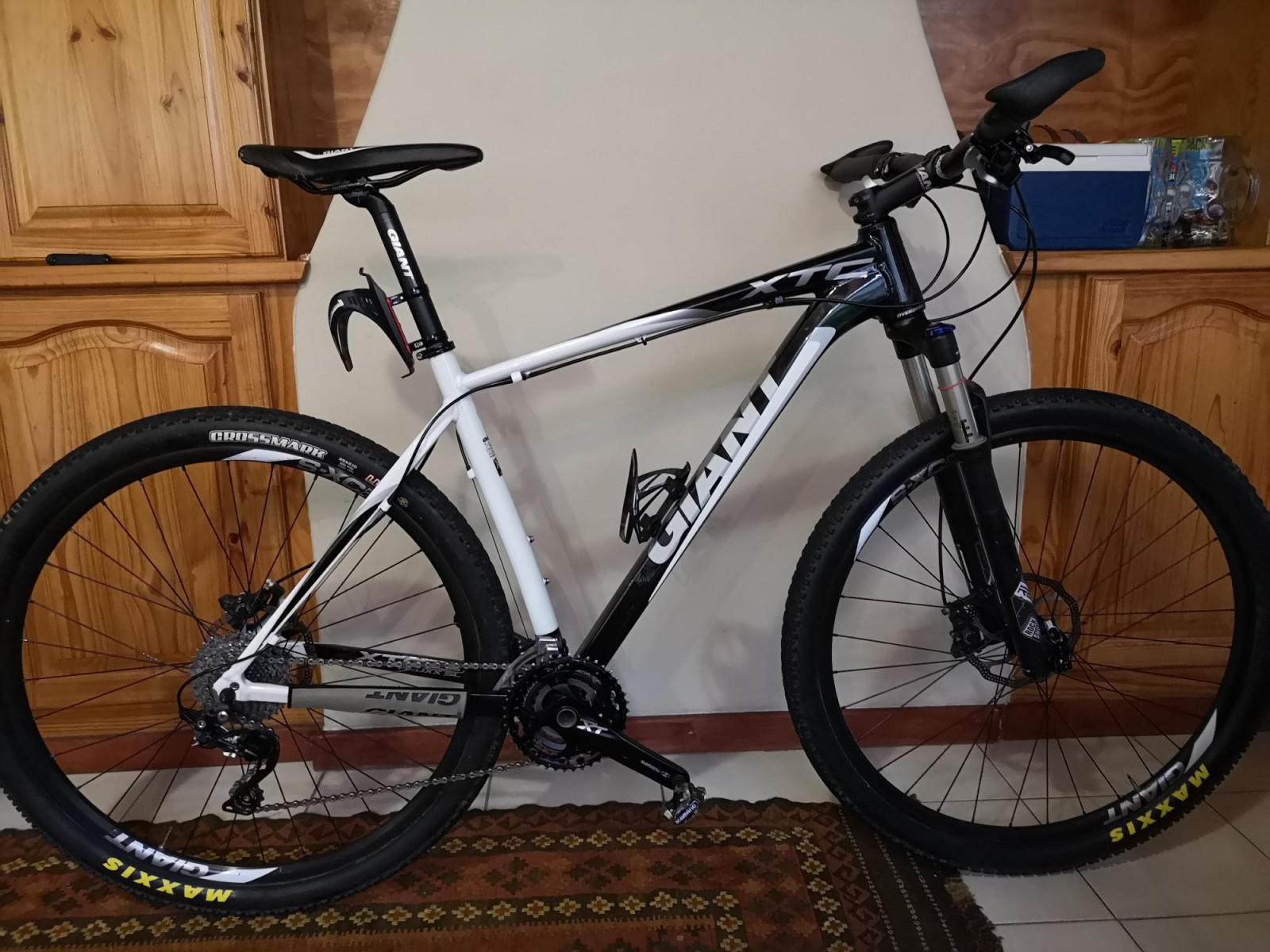 Giant ALUXX SL-Fluidform | Hardtail Mountain Bikes | Bike Hub