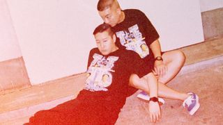 ギャラリー：チョコレートプラネットのTT兄弟がラップTシャツに！ | GQ