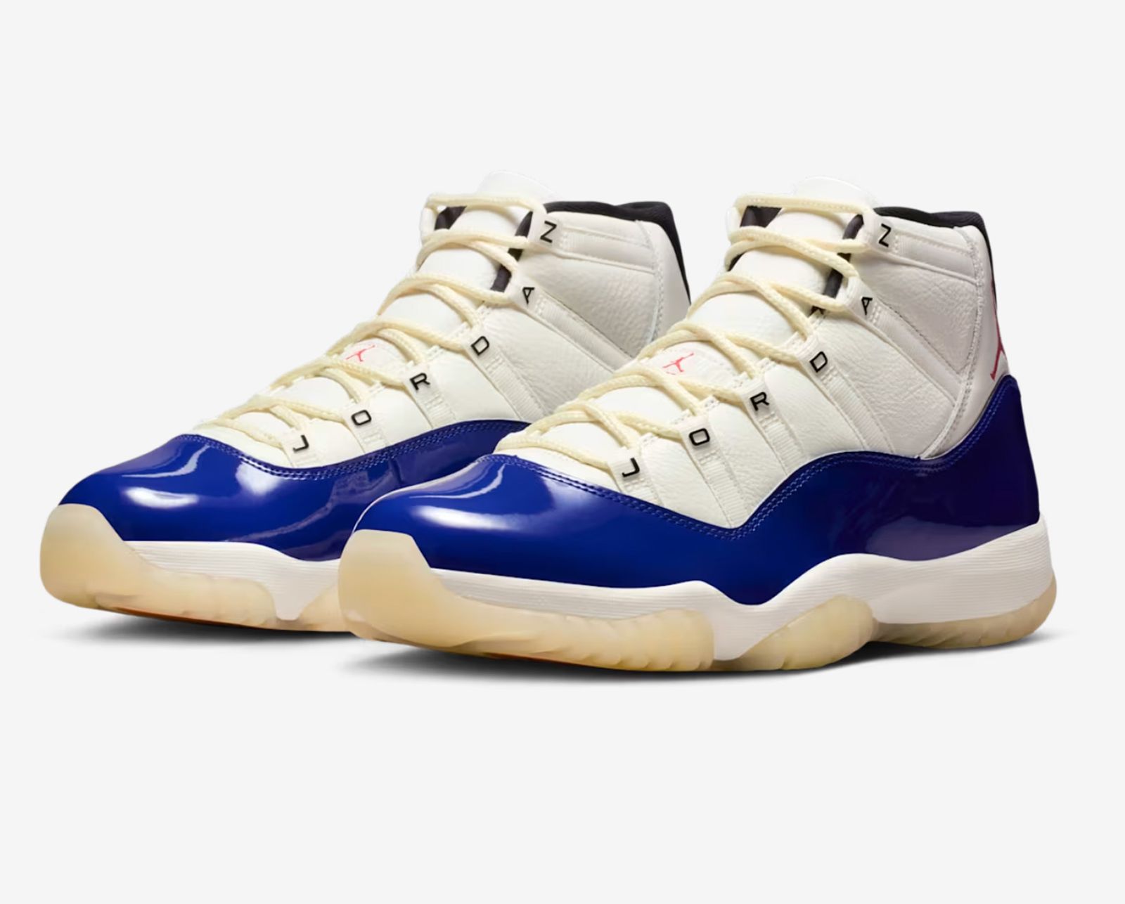 ナイキ「エア ジョーダン 11 “Rare Air”」は、爽やかなロイヤルブルー