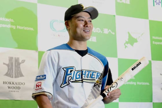北海道日本ハム田中賢、道産ダケカンバ製バットで1500安打へ「何かの