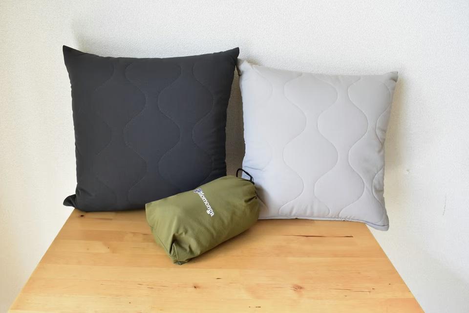 着る寝袋！黒、メンズS 人気のモモンガ風シルエット アウトドア