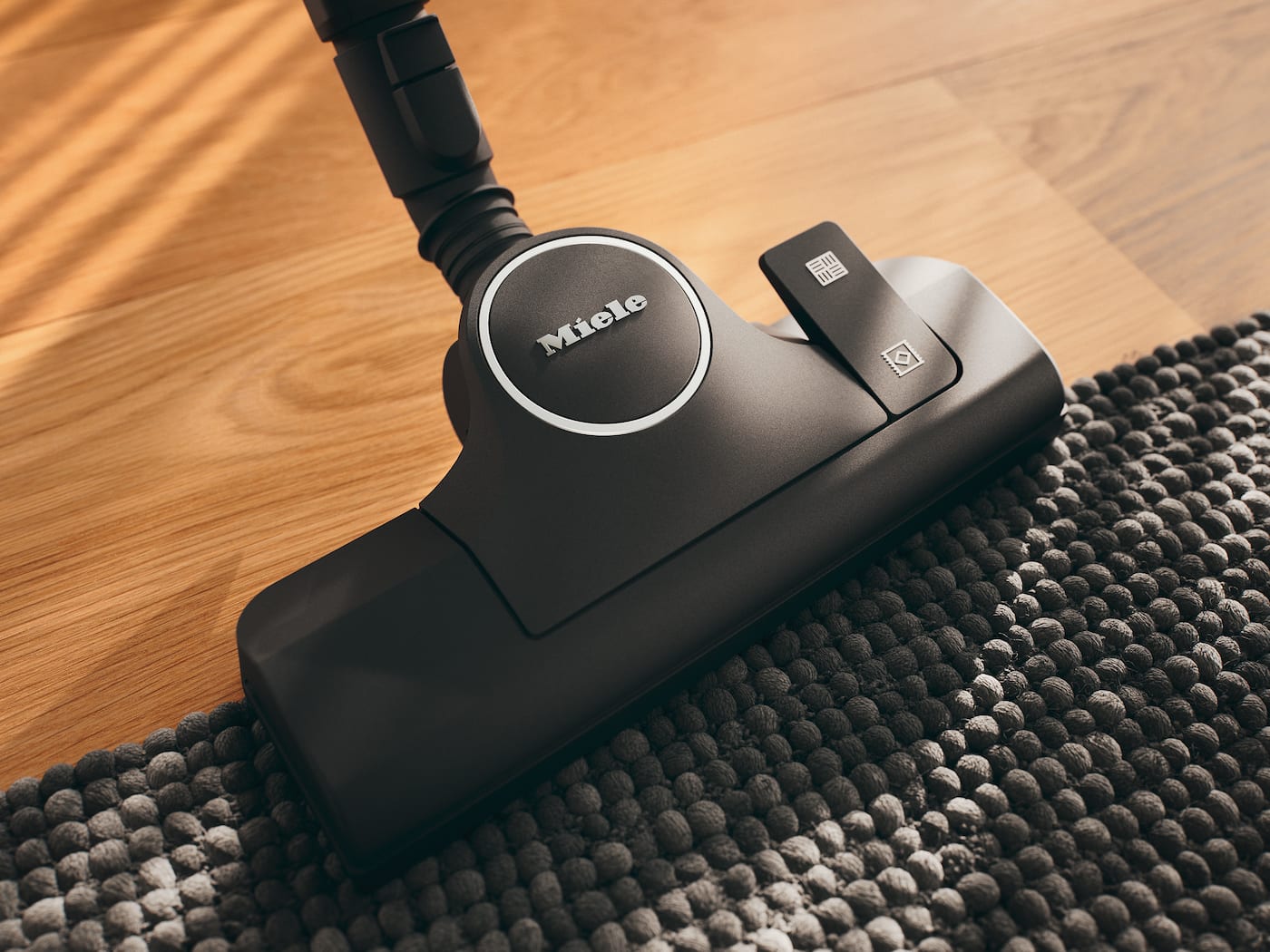 Miele Compact C1 HomeCare PowerLine - SCAO3 キャニスター掃除機