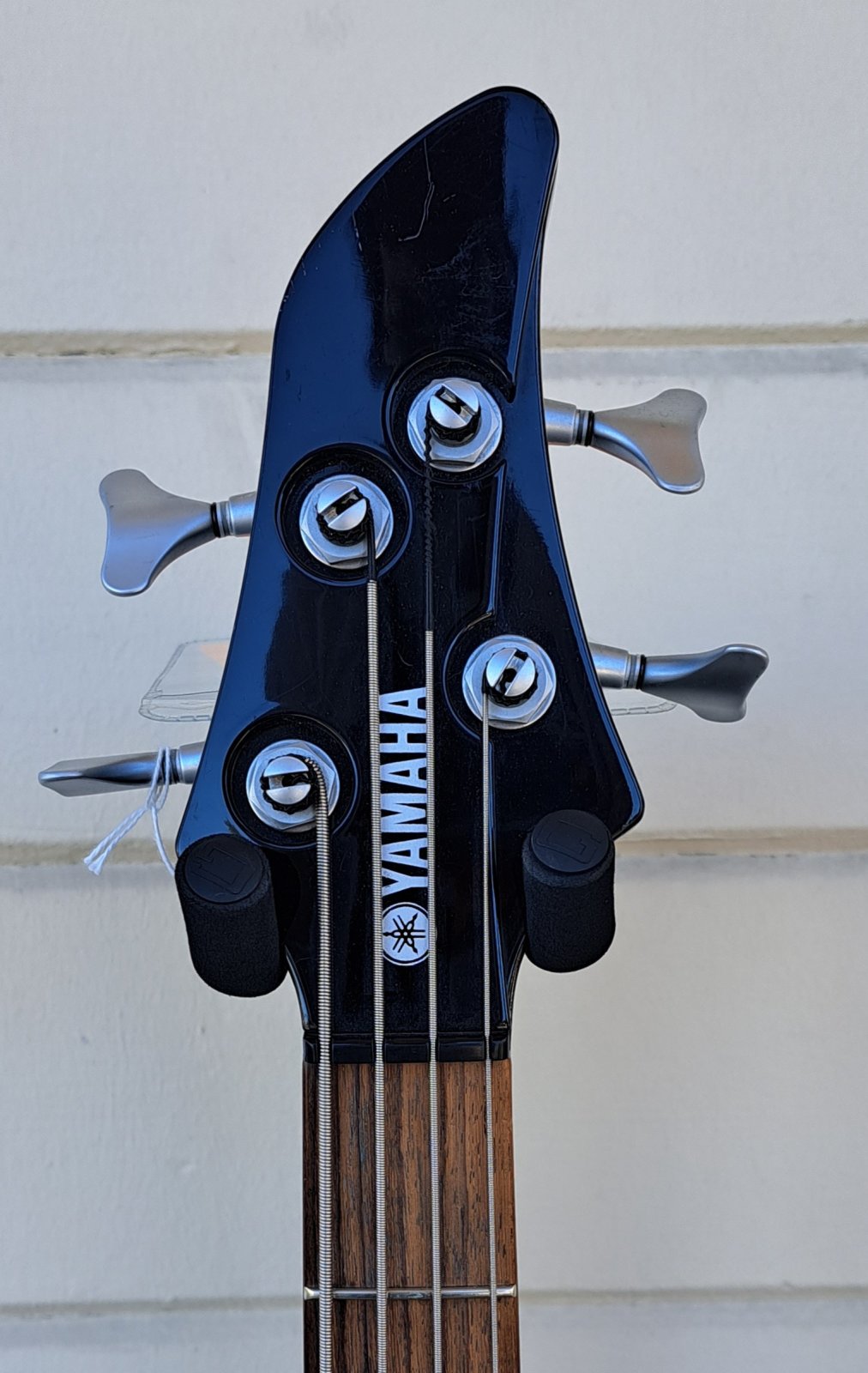 YAMAHA RBX A2 ELECTRIC BASS GUITAR (USED)