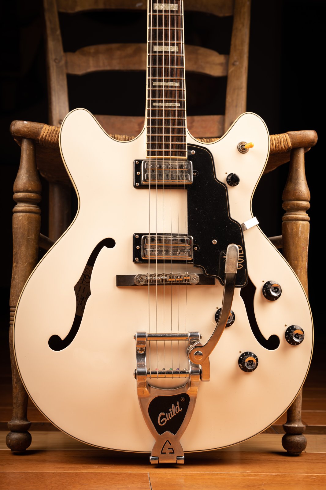 2018 Guild Starfire V Snowcrest White