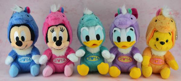 お正月ディズニー2014干支のうまに変身ミッキーたちのぬいぐるみバッジ☆ -