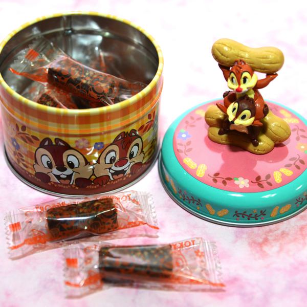 ディズニーランドで新作チップ&デール、ミッキーのお菓子のお土産 -