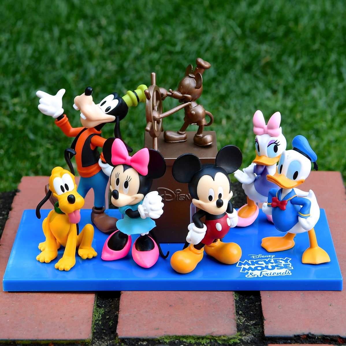 ミッキー&フレンズ』がついに登場！ディズニーキャラクターズ ワールド