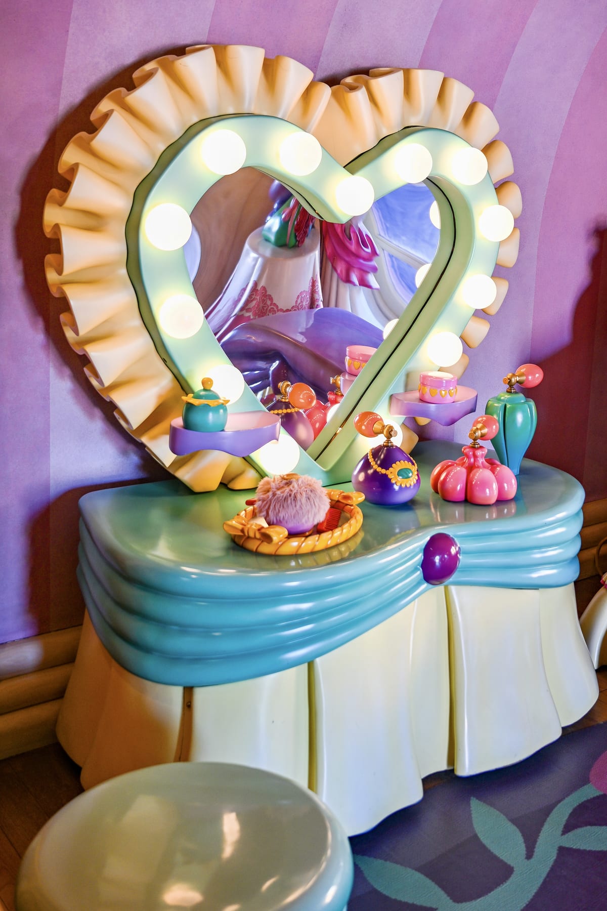 ミニーの家」の家具デザイン！東京ディズニーランド ミニチュア