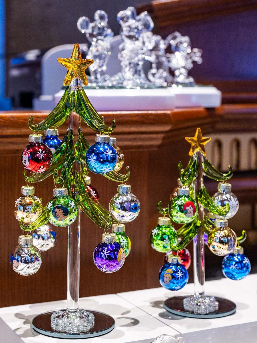 18種のオーナメントから選べる！東京ディズニーランド「ガラスの靴
