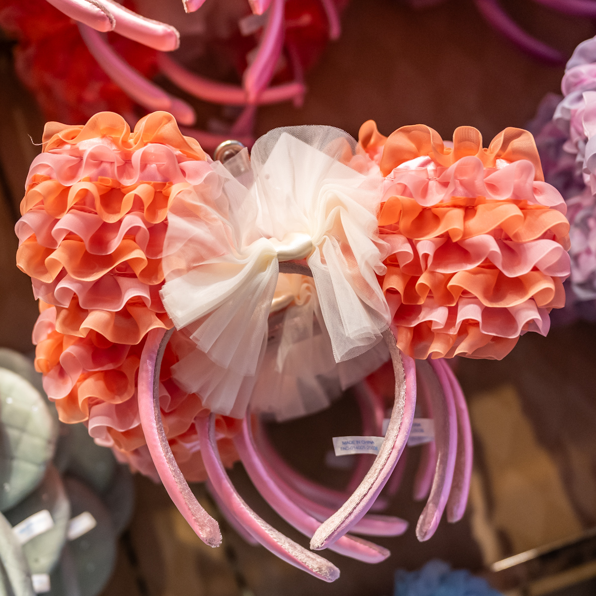 フリル素材4種！東京ディズニーランド ミニーカチューシャ -